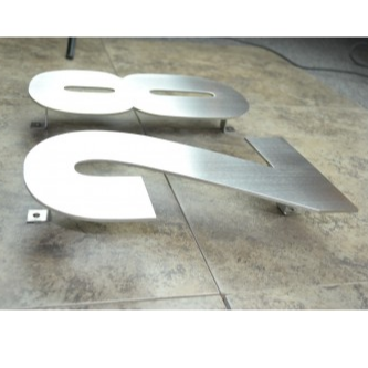 FLAT STAINLESS STEEL NUMBERS AND LETTERS